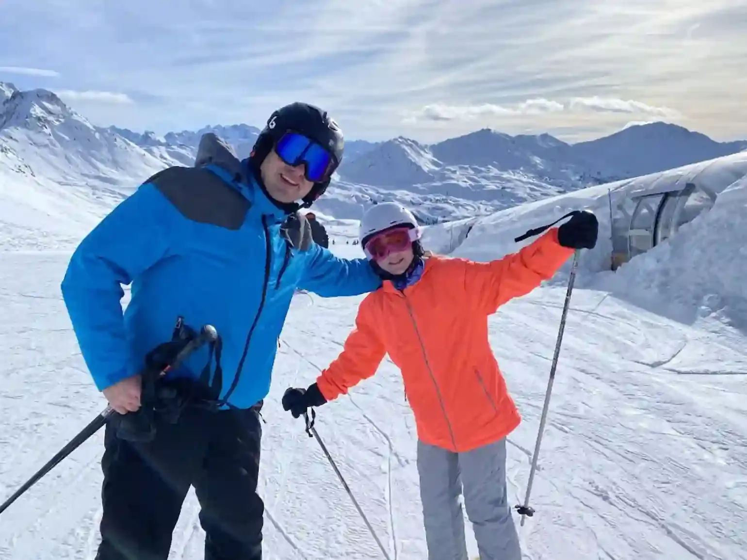 Family skiing in La Plagne