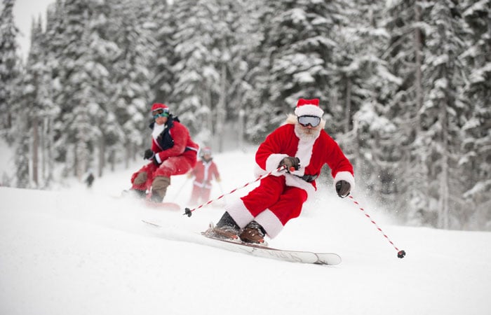 Santa Skiing