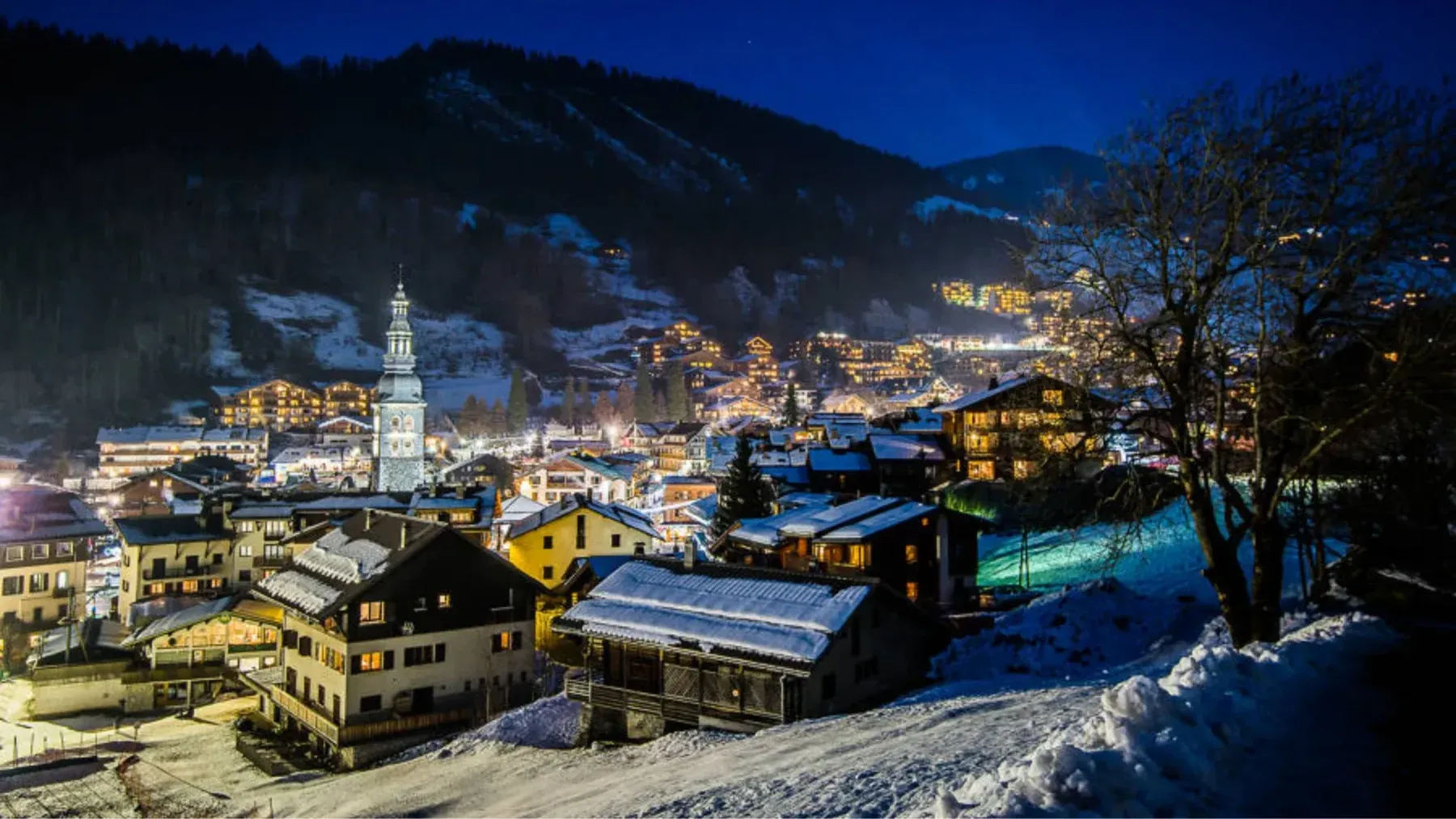 La Clusaz ski resort by night