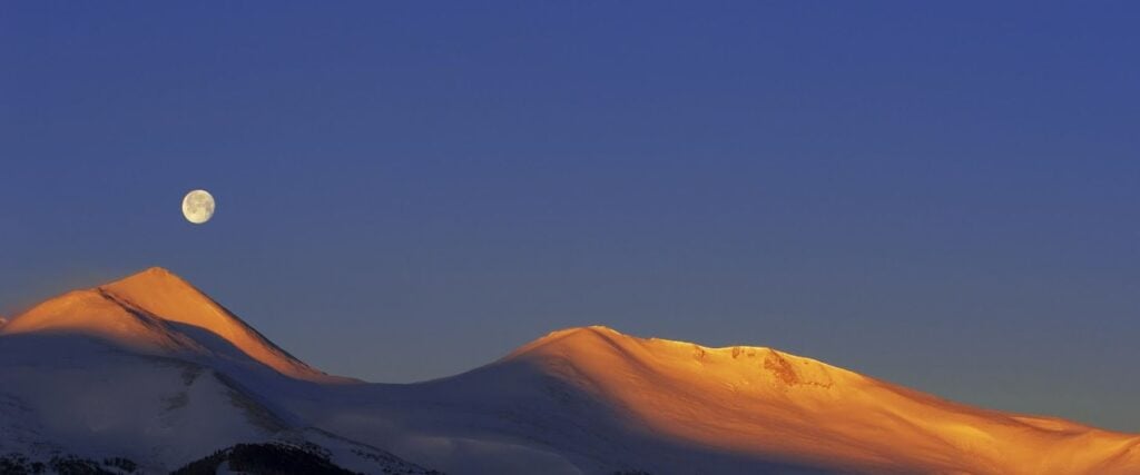 10 best ski resorts in the USA