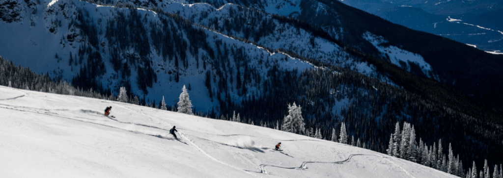 Small ski resorts Canada