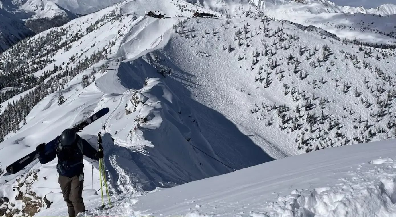 Off piste skiing