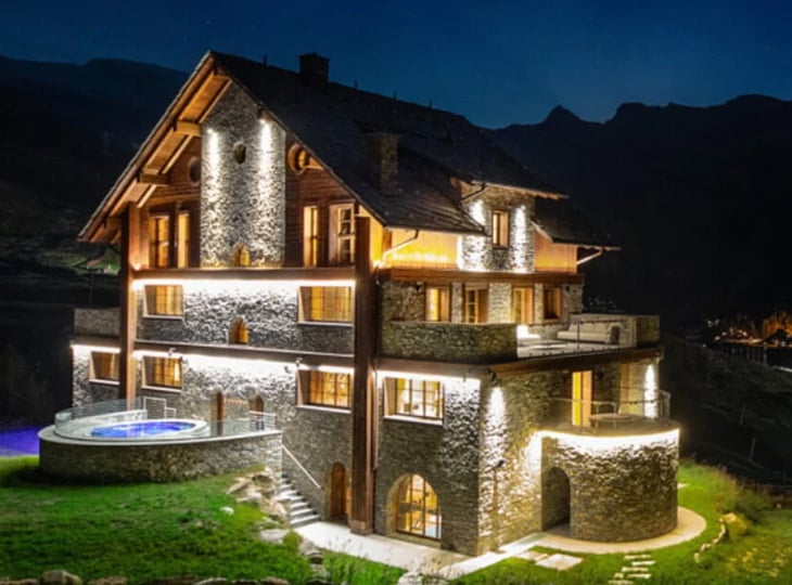 Stay in Luxury in Cervinia