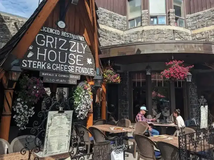 The Grizzly House in Banff