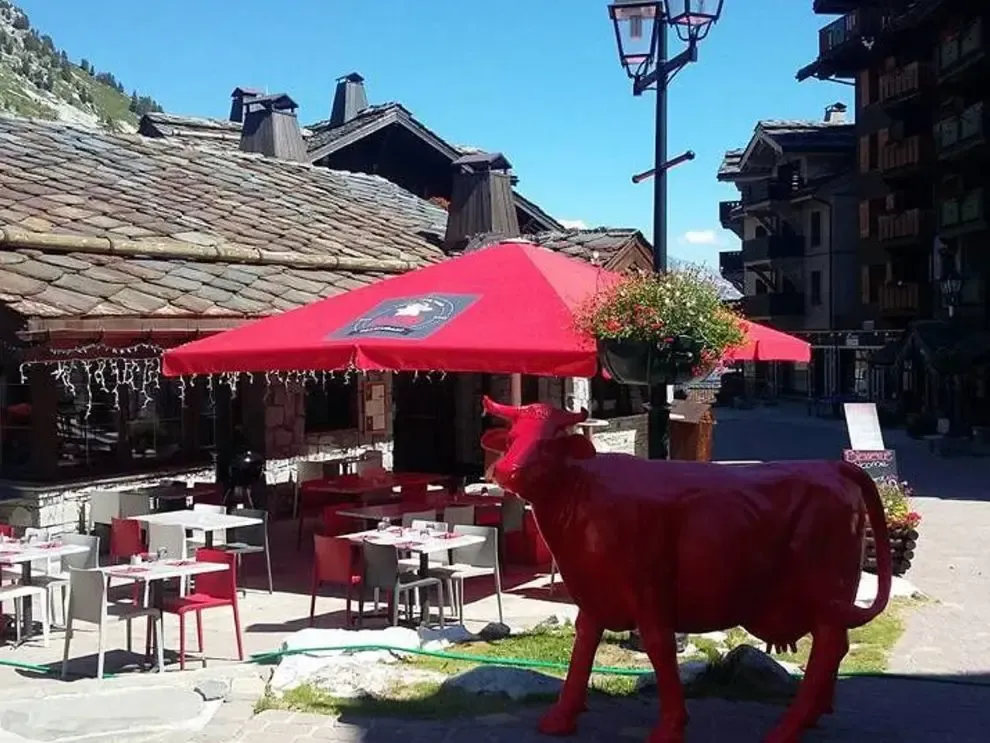 La Vache Rouge Restaurant Les Arcs