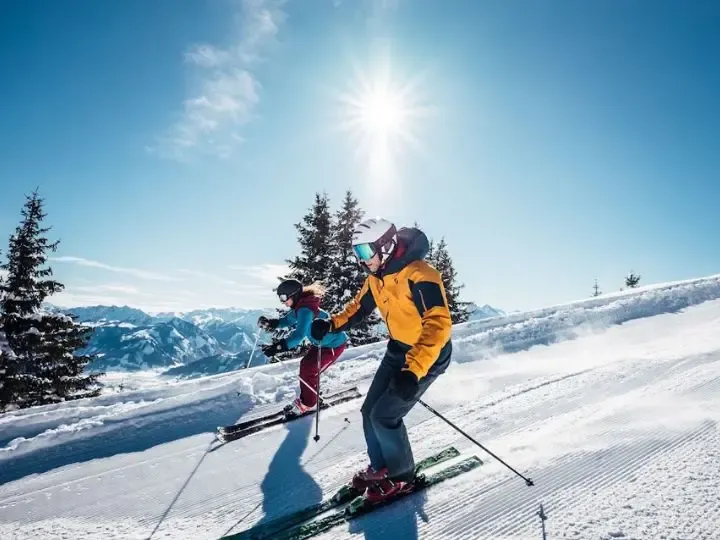 Red 15 in Zell am See