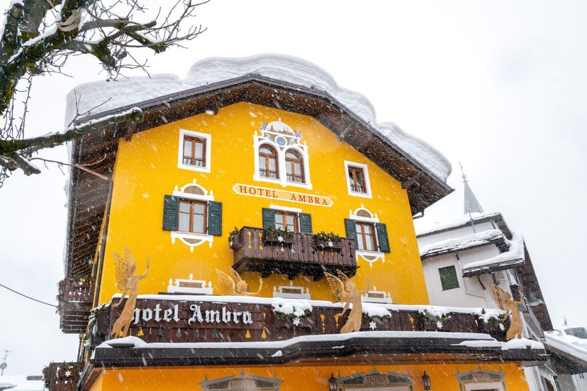 Hotel Ambra (Cortina) - Exterior