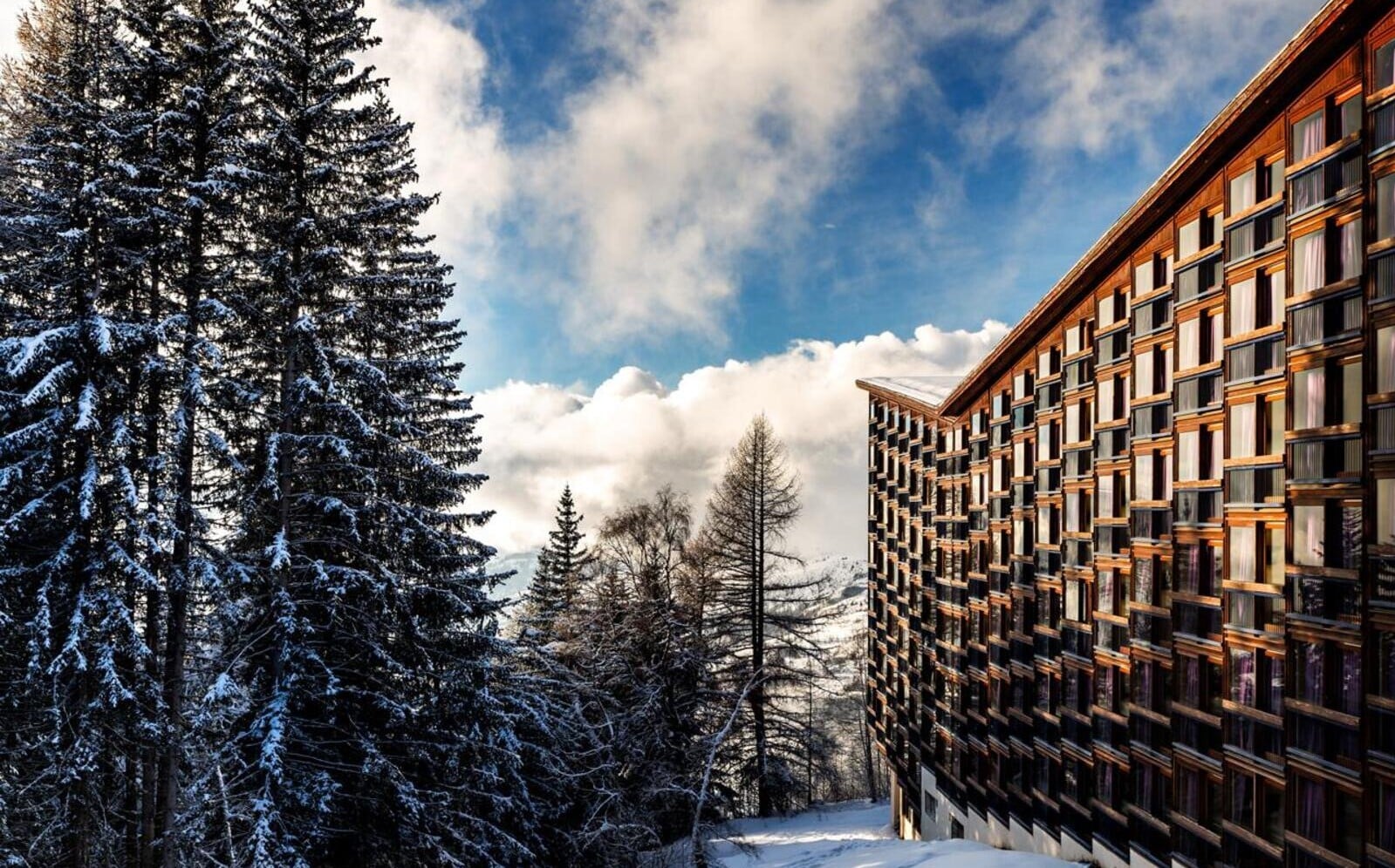 Hotel Du Golf Exterior