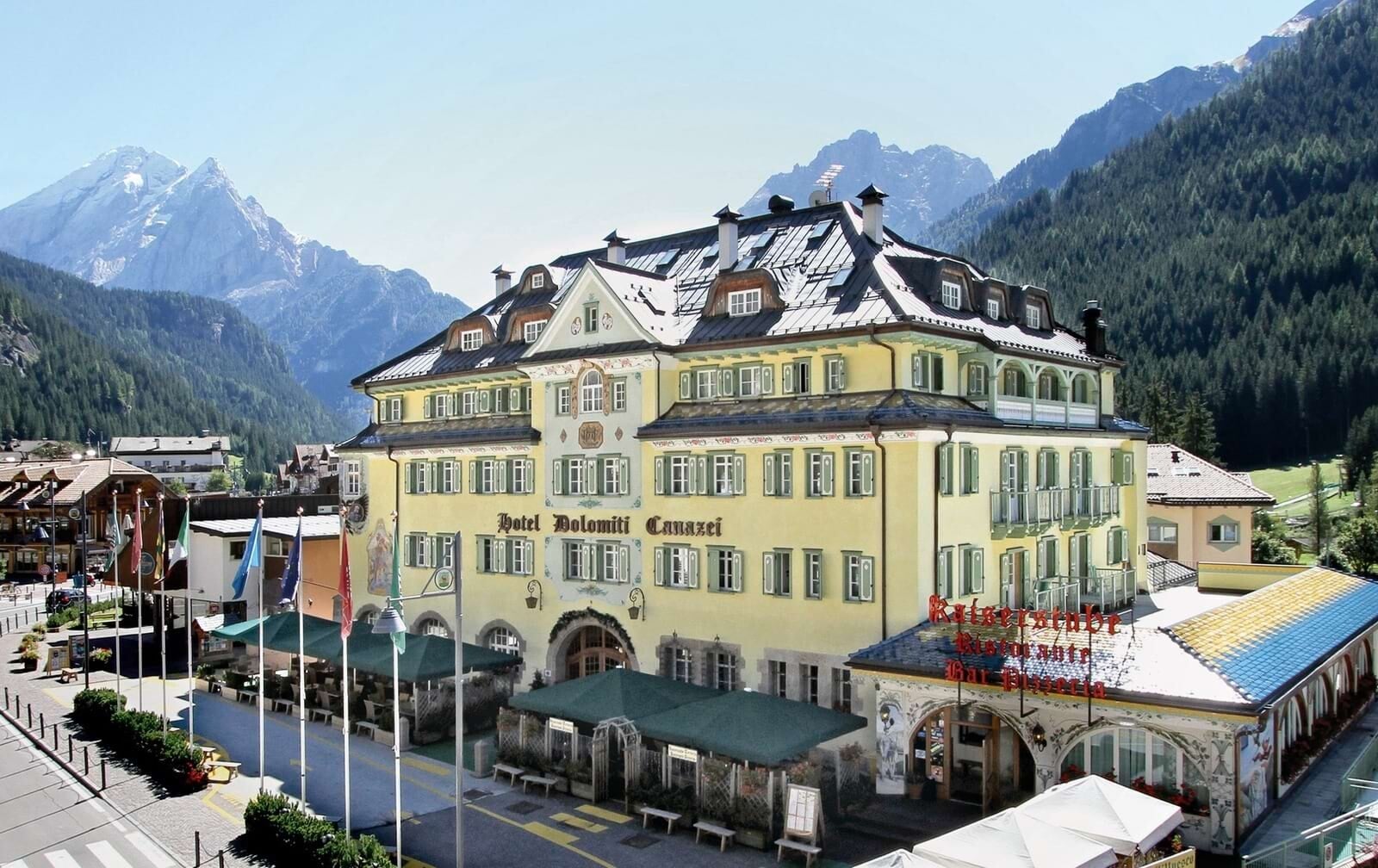 Hotel Dolomiti Exterior