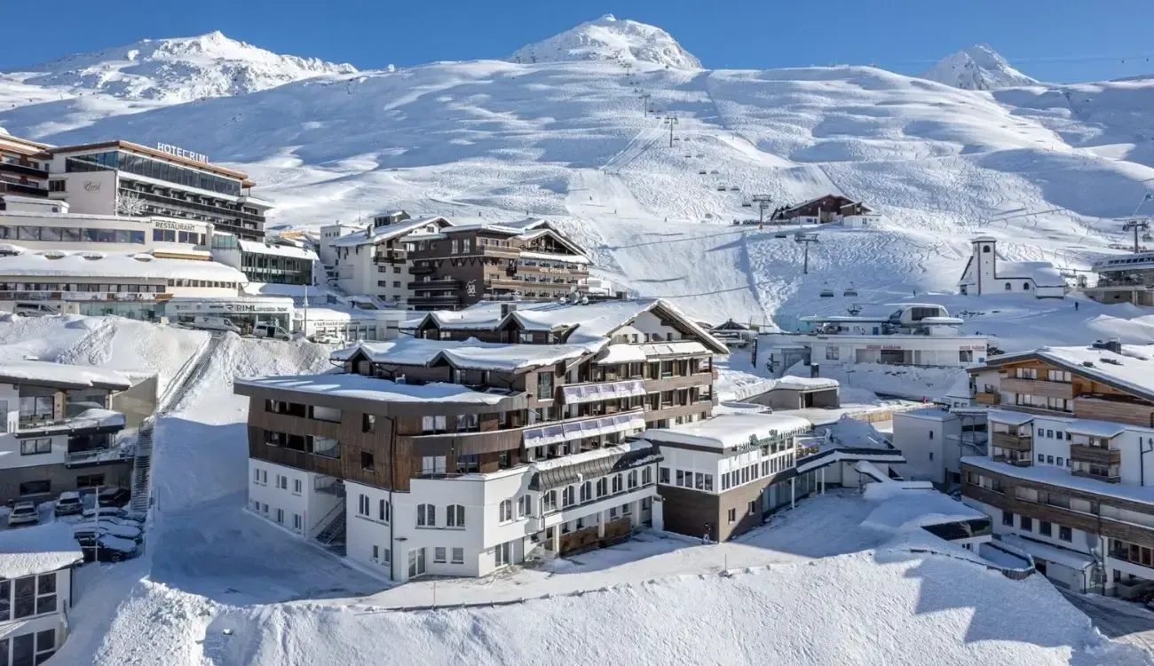 Hotel Angerer Alm Exterior
