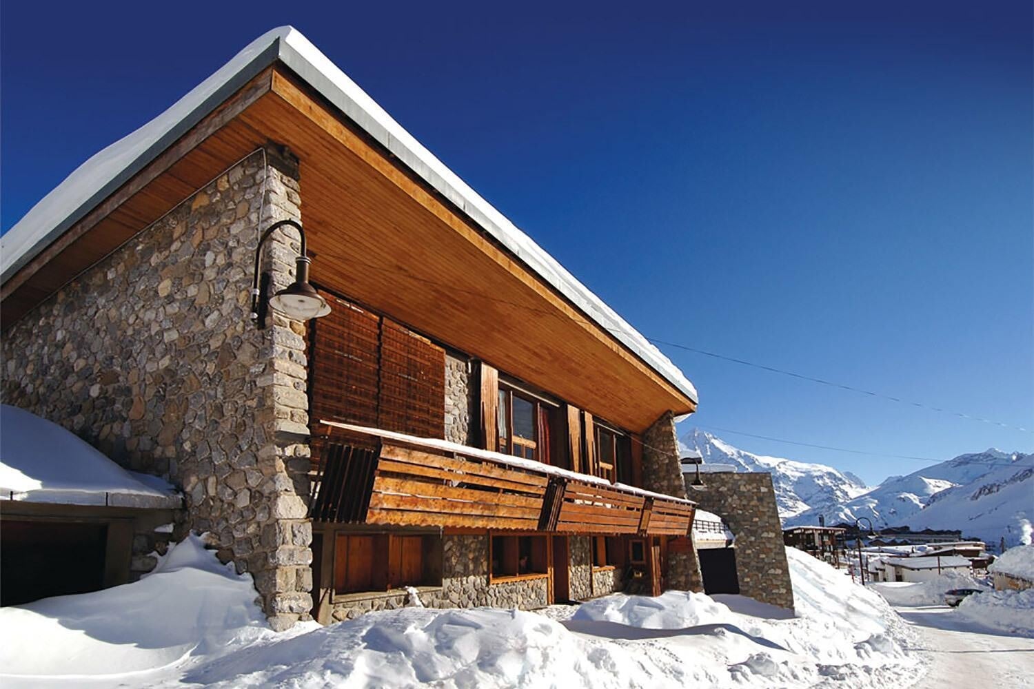 Chalet Iceberg Exterior