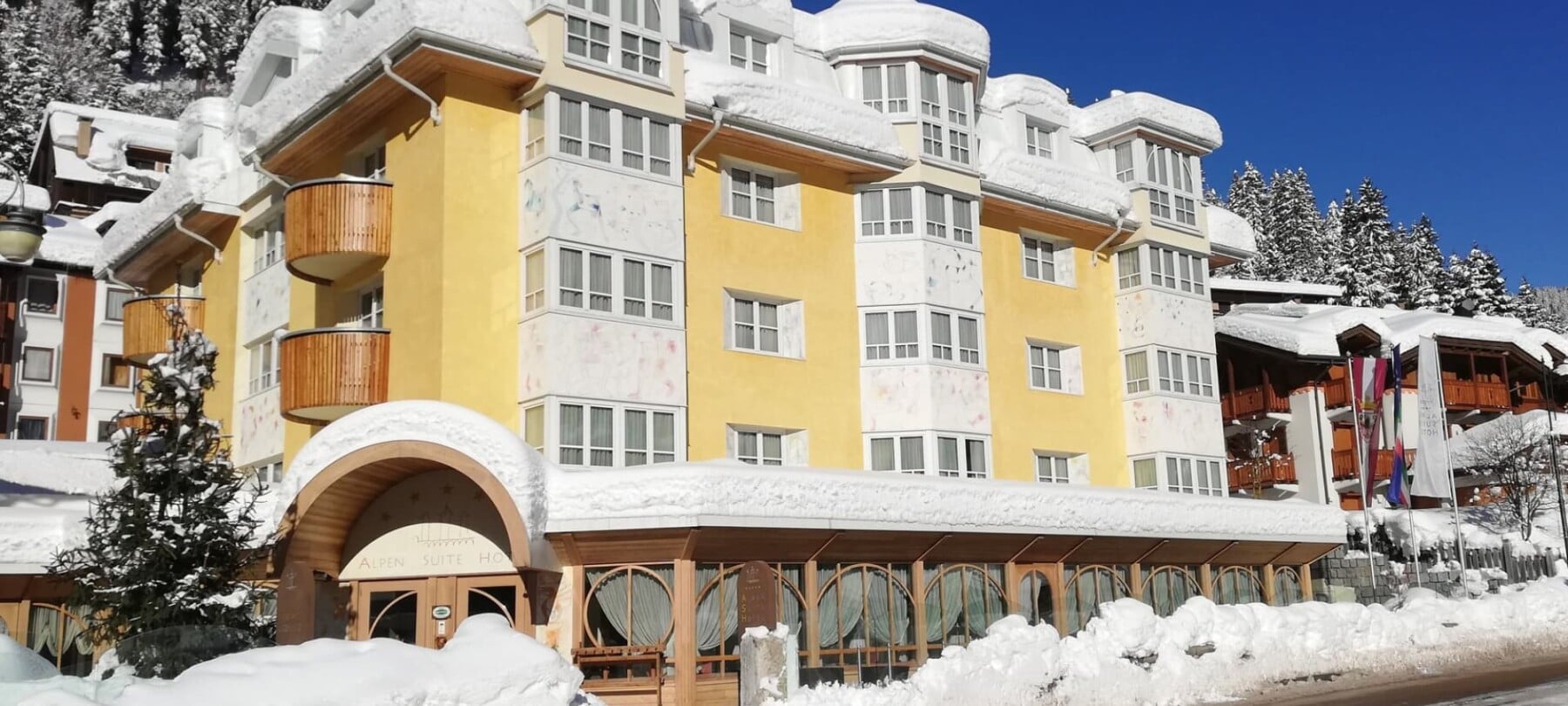 Alpen Suite Hotel Exterior