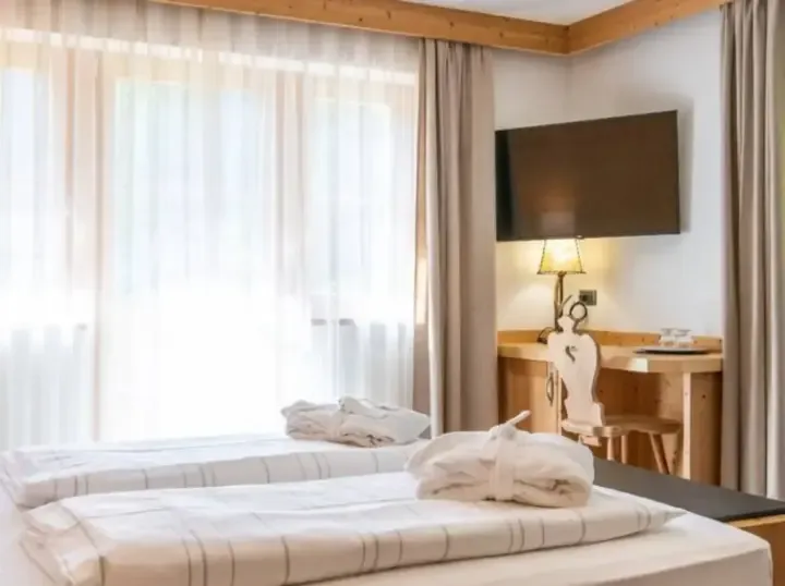Hotel Somont Bedroom