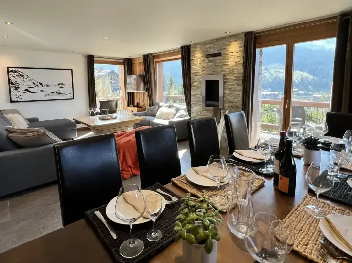 Chalet Golden Eagle - Dining Area
