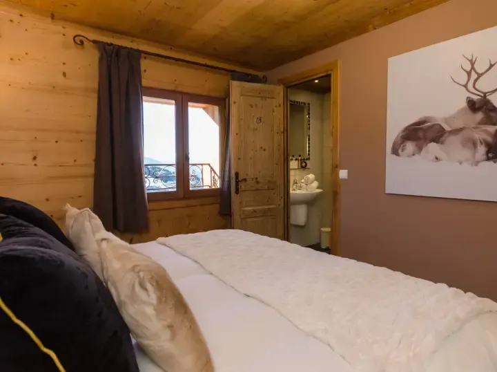 Chalet Golden Eagle - Bedroom (1)