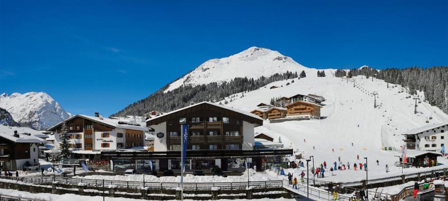 Hotel Monzabon Exterior