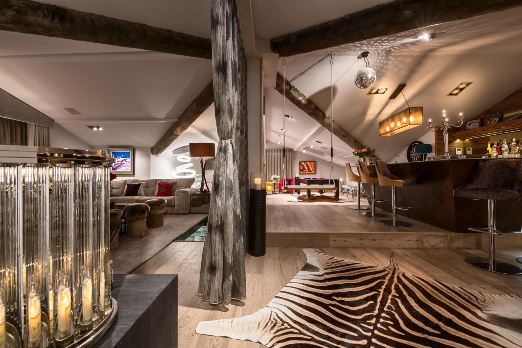 Urban Corniche Interior