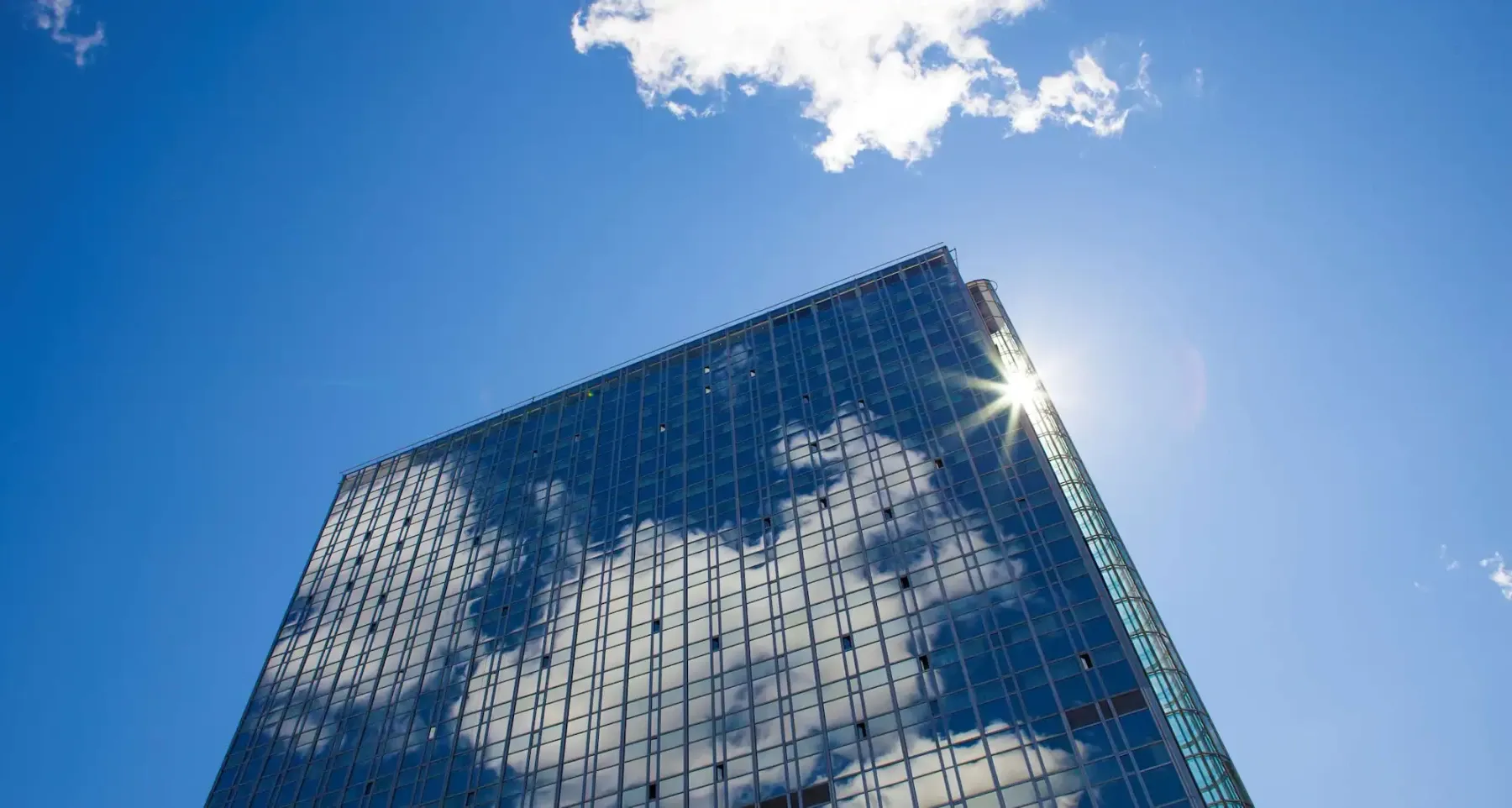 Radisson Blu Plaza Hotel Exterior