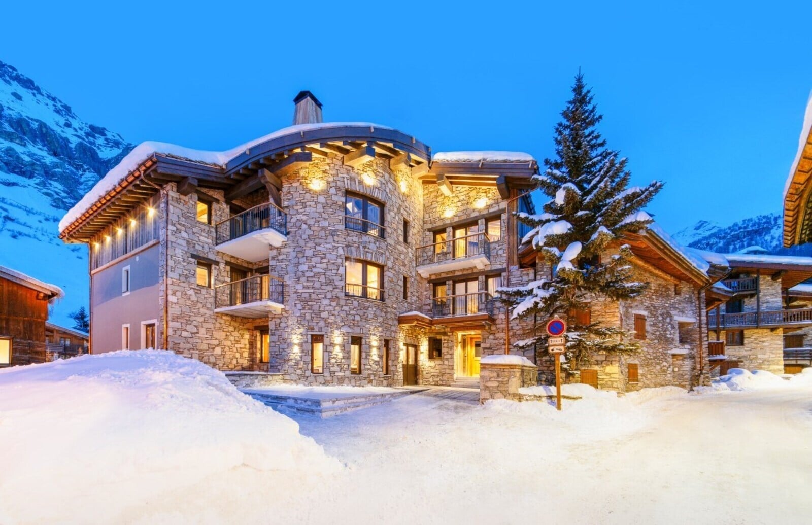 No 4 Aspen House Exterior