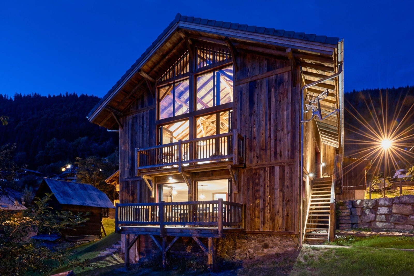 The Old Macaroni Exterior