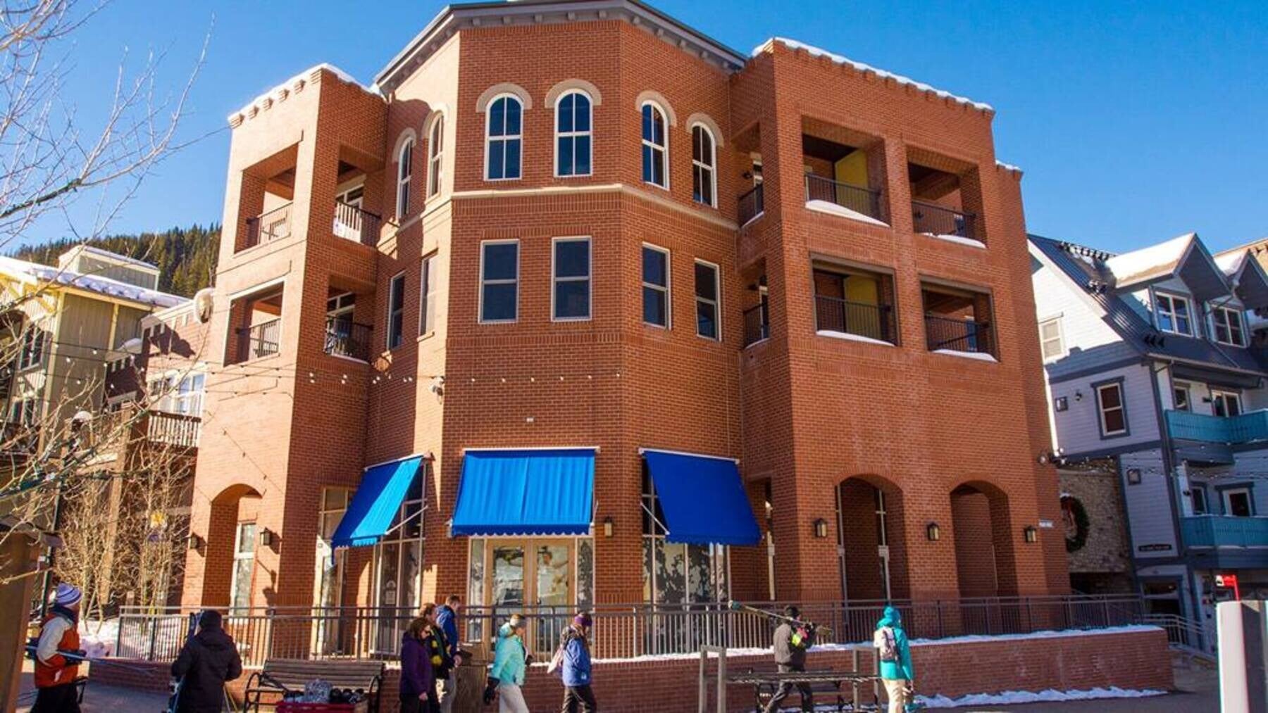 Parry Peaks Exterior