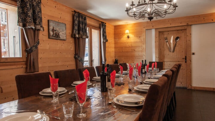 Chalet Bonbon Dining