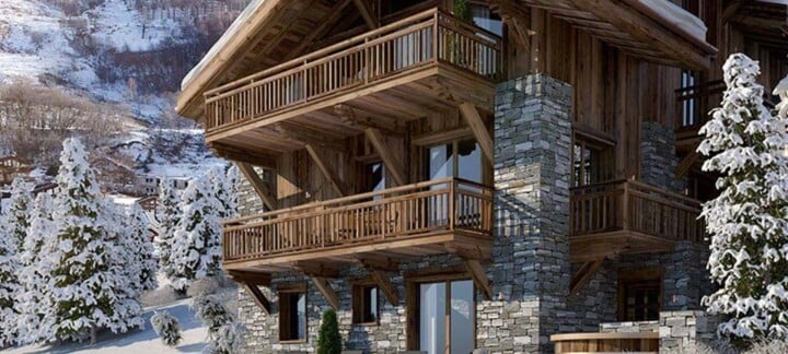 Chalet Pure Black Crystal Exterior