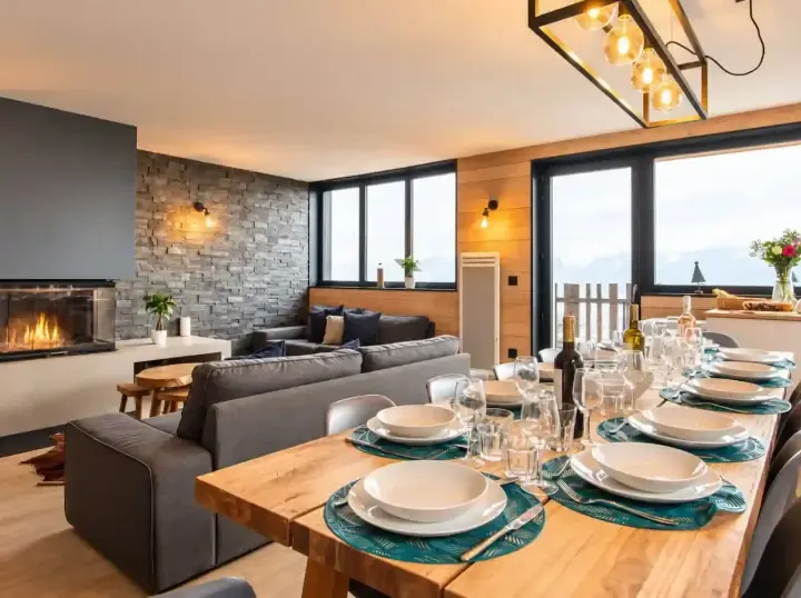 Chalet Hermine Dining Area