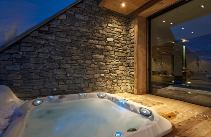 The Alpine Estate Hot Tub