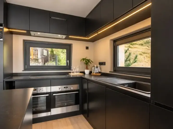 mChalet Hermine Blanc Kitchen