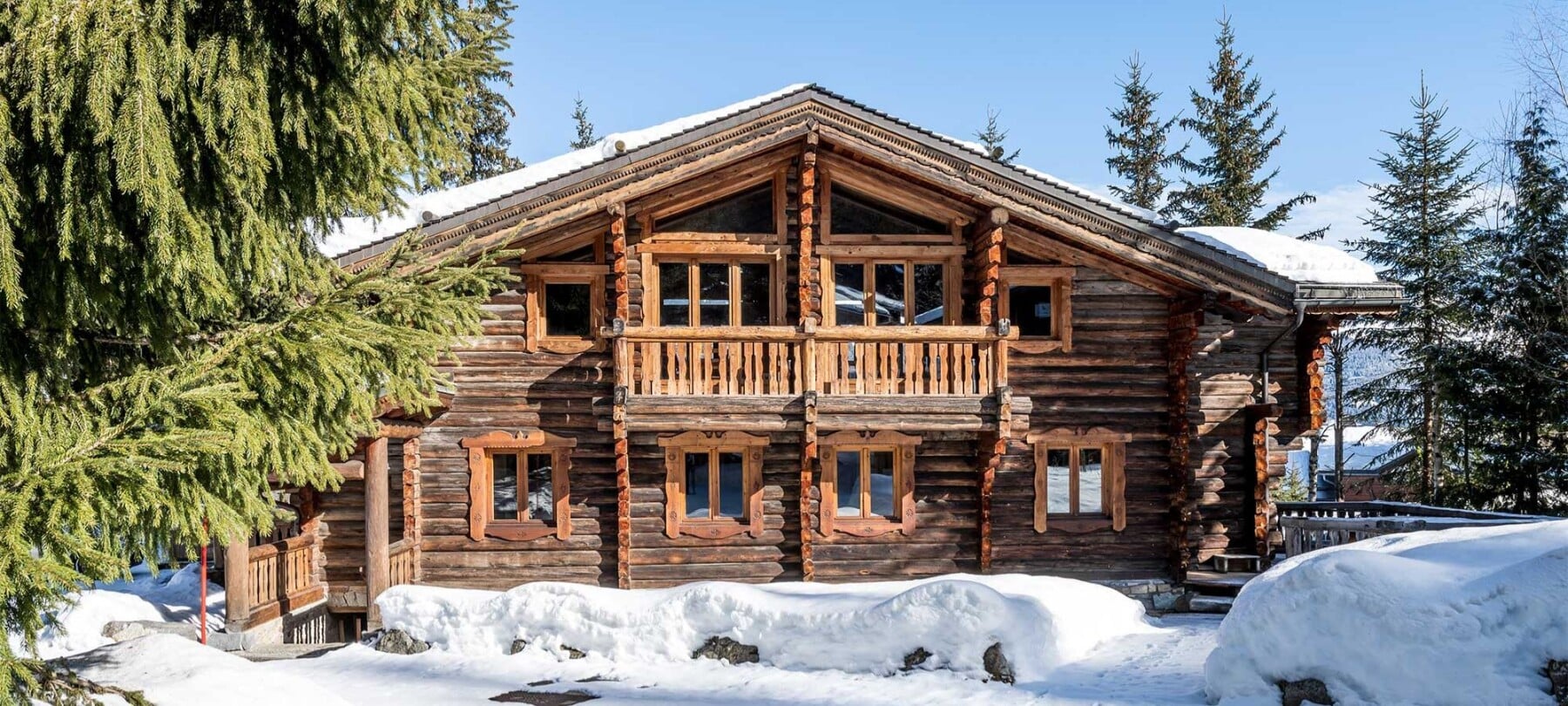 Chalet Elliot East & West