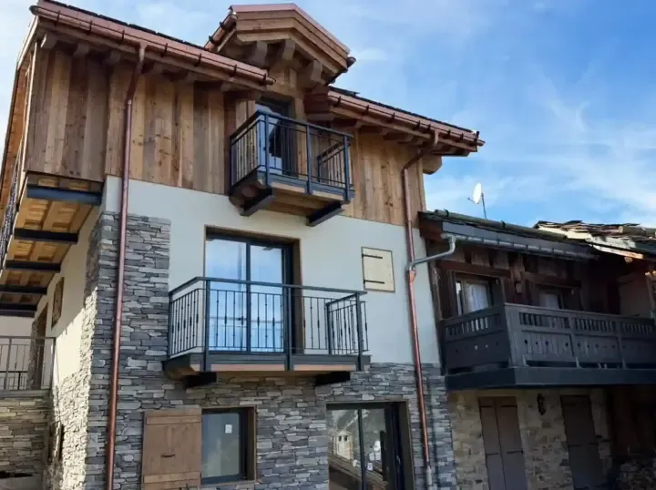 Chalet Serenia Exterior
