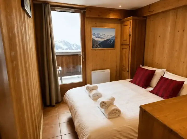 Chalet Cleopatra Double Bedroom