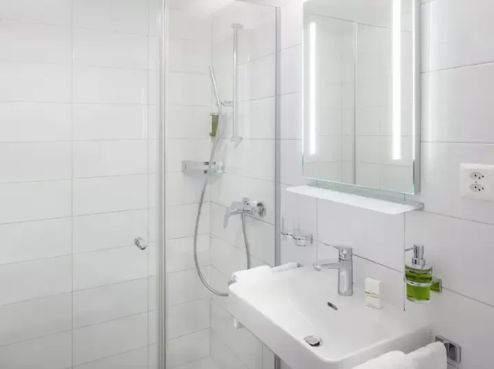 Hotel Continental Zermatt - Bathroom (1)