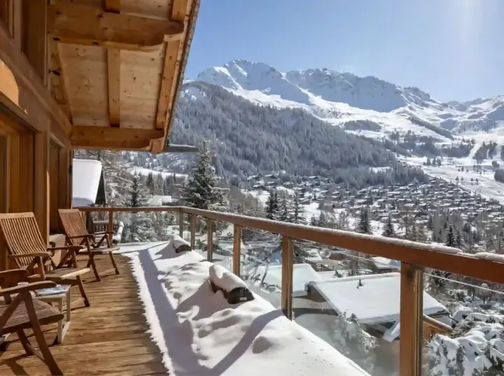 Chalet Les Etrennes Balcony