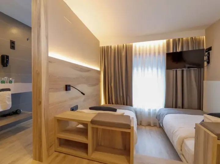 Hotel Montarto - Twin Room
