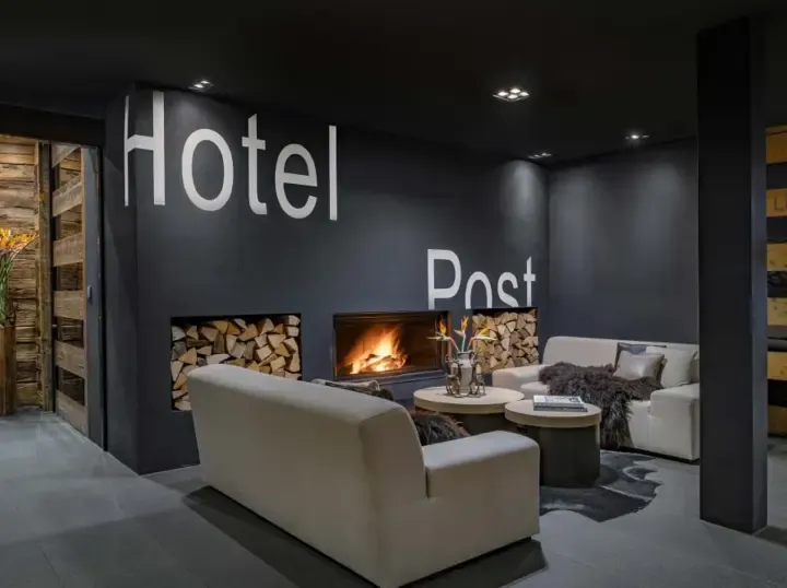 Unique Post Hotel - Lobby