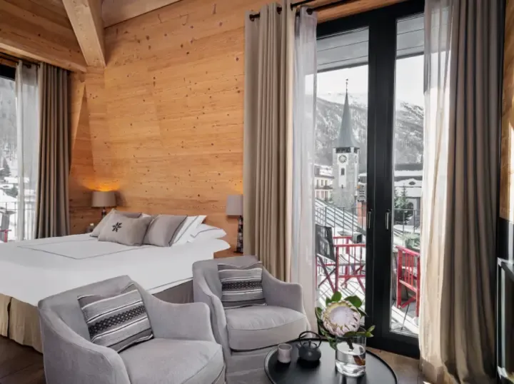 Unique Post Hotel - Bedroom (1)