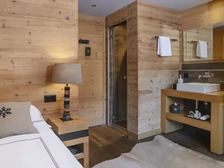 Unique Post Hotel - Bedroom (2)