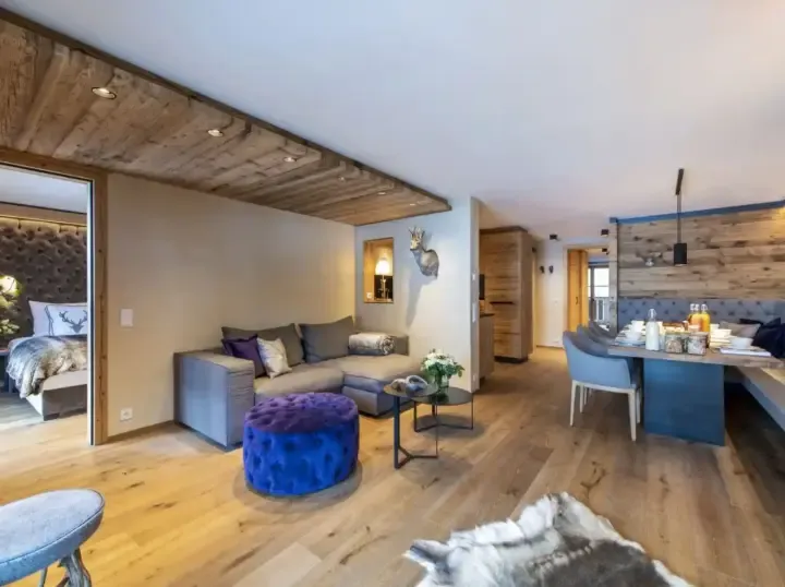 Brunnenhof 9 Interior