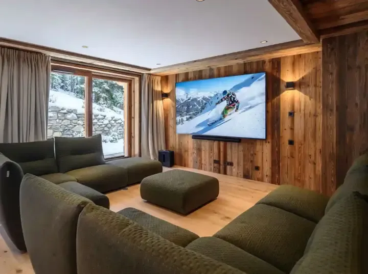 Chalet Pierre Cinema
