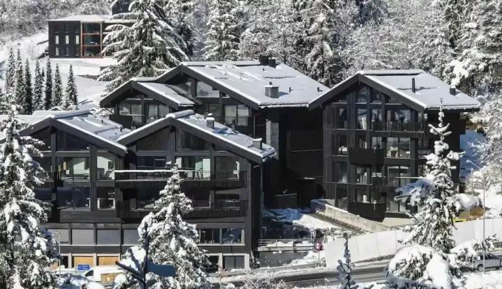 Black Summit Boutique Lodge Exterior