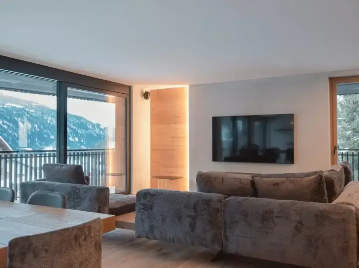 Black Summit Boutique Lodge Interior