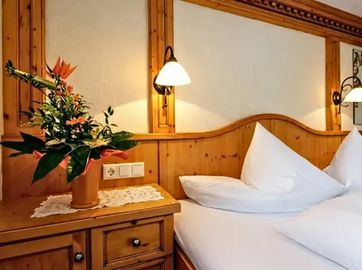 Chalet Romantik - Room 2 (1)