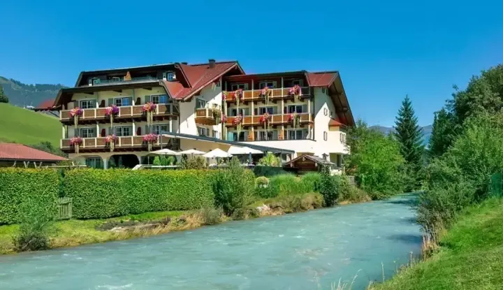 Hotel Kaprunerhof Exterior