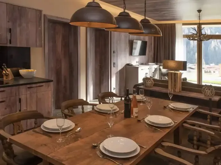 Mountain Spa Residence Dining Area
