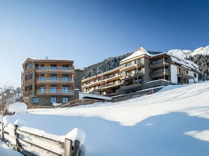 Mountain Spa Residence Exterior