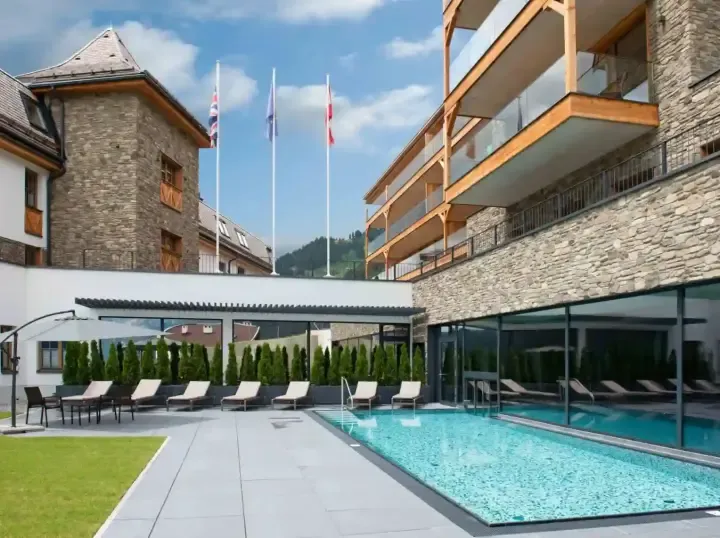Mountain Spa Residence Outdoor Swimming Pool
