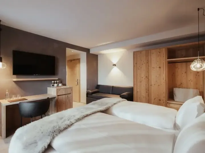 Hotel Tofana Room