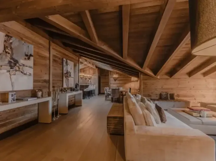 Ultima Hotel Interior